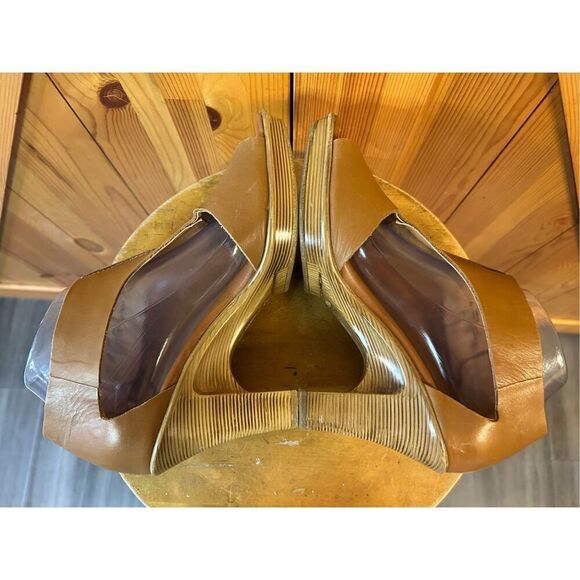 Sofft Light Brown Leather High Heel Ankle Strap Sandals Heels T Strap Size 9M - Picture 5 of 7